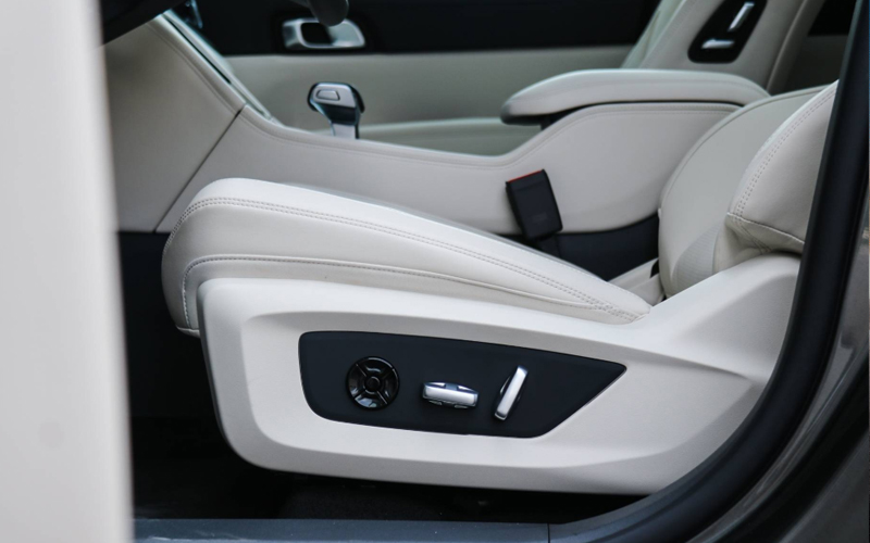 汽車座椅護(hù)板