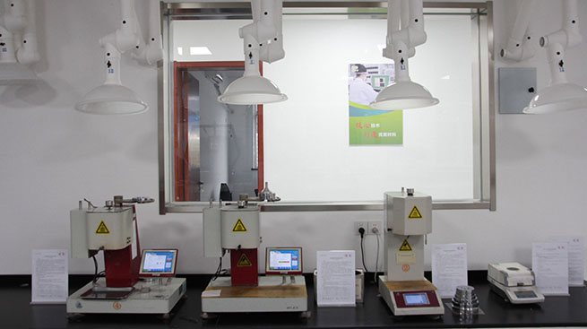 熔體流動(dòng)速率試驗(yàn)機(jī)、密度儀