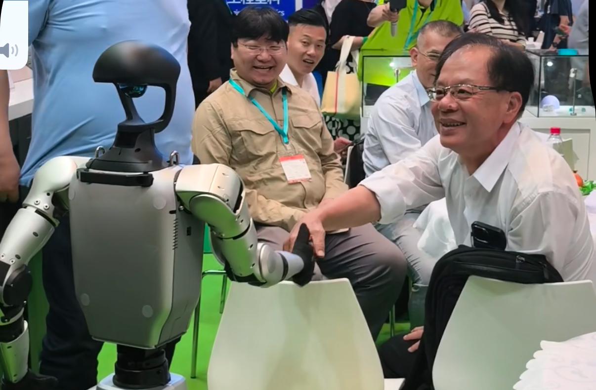 LEADERS, FAMOUS COMPANIES, ORDERS CAME TOGETHER！ Zhongxin Huamei "Attracted Customers" and "Stand Out" at CHINAPLAS2025